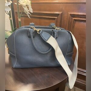 AUTHENTIC CAROLINA HERRERA + BLASÓN MEDIUM HAND - BLUE/ preowned